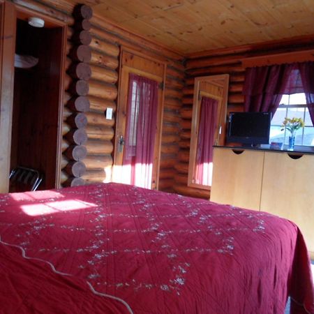 Seven Dwarfs Cabin - On The Brook Cabins Λίμνη George Εξωτερικό φωτογραφία