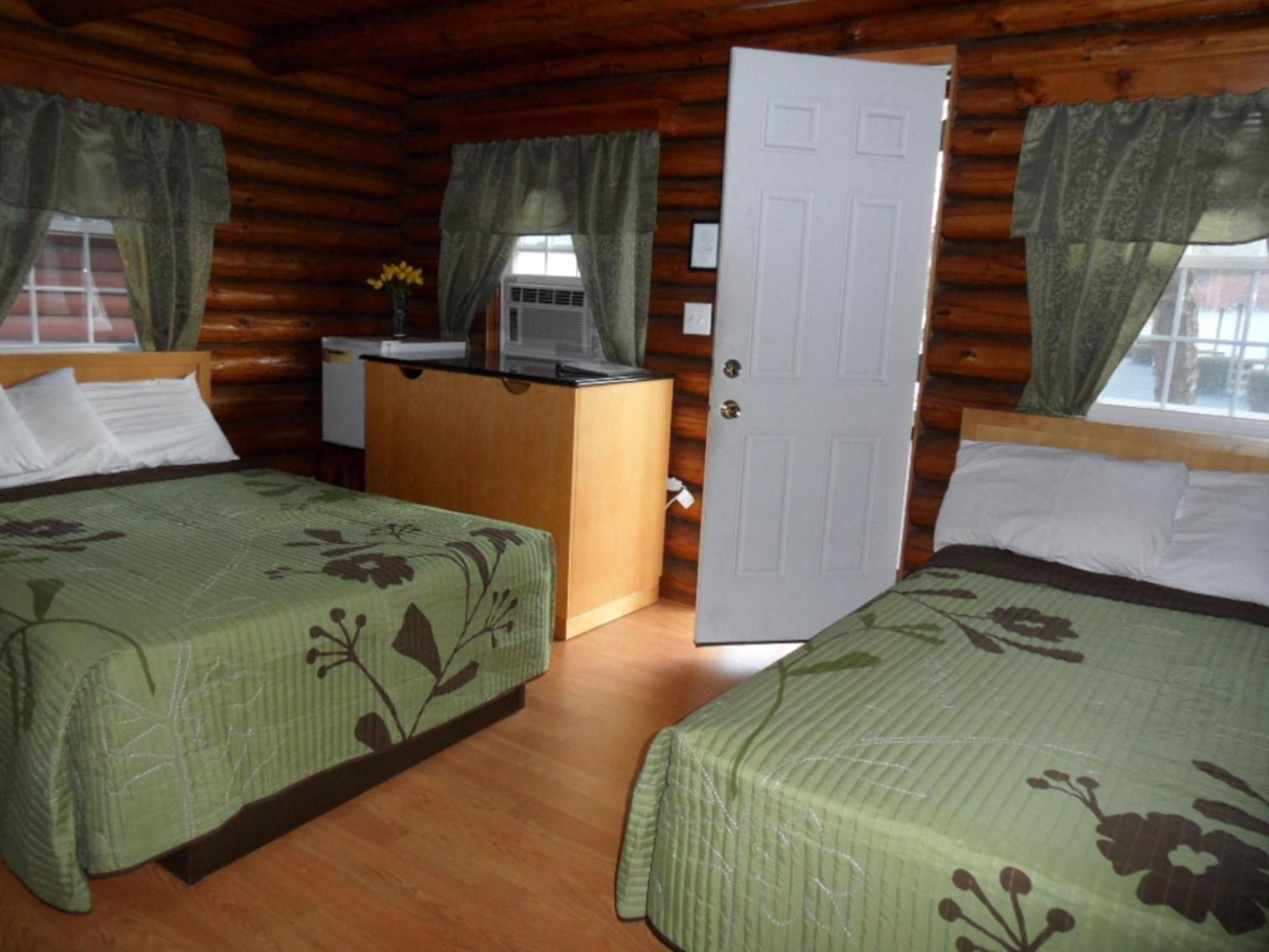 Seven Dwarfs Cabin - On The Brook Cabins Λίμνη George Δωμάτιο φωτογραφία
